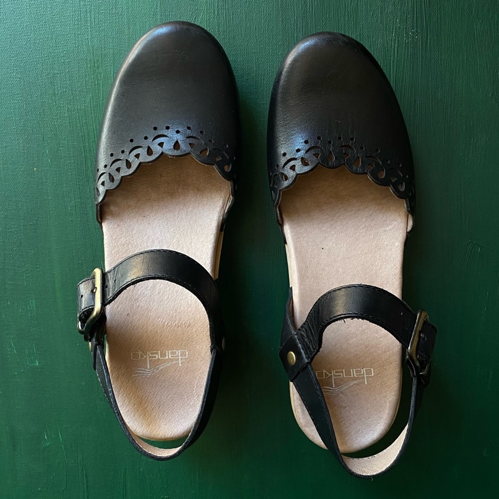 Black Dansko Mary Janes size 7